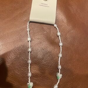 New! Urban Outfitters fun White Pearl and floral heart Necklace